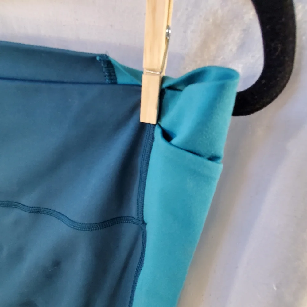 Women's All In Motion Two Tone Green  Leggings Size XL - Picture 6 of 10